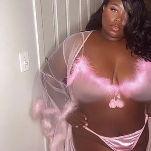 Meet your Posher, Bilquis